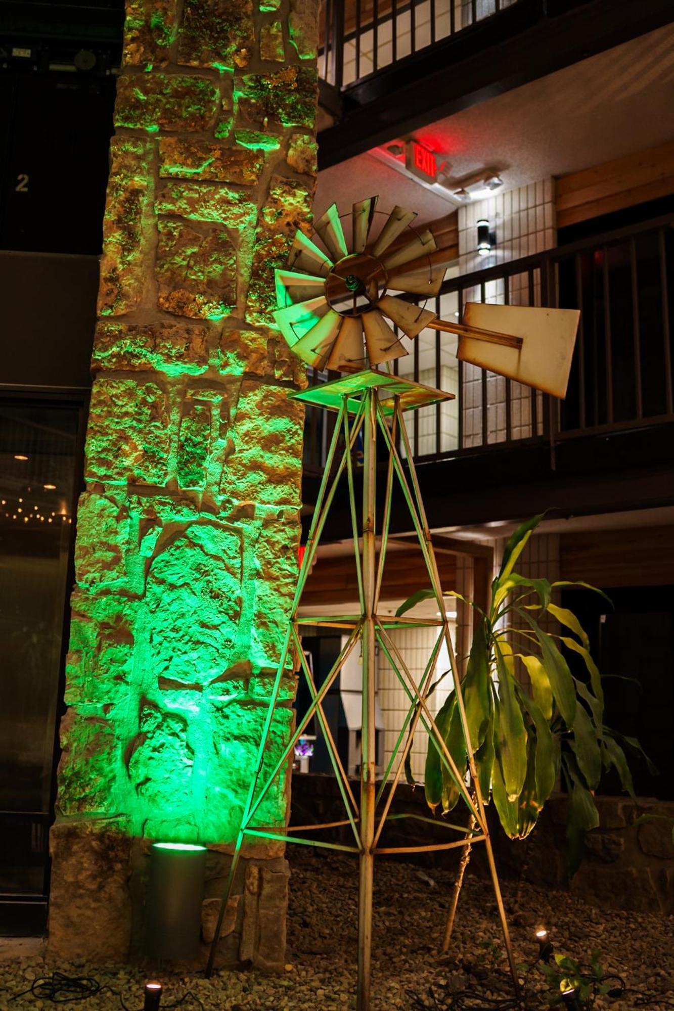 Cactus Cove Inn And Suites Amarillo Exterior photo
